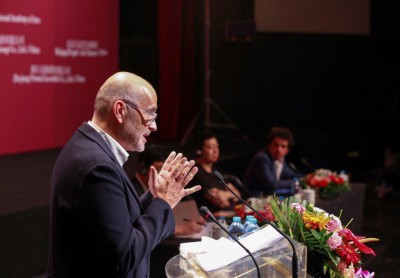 Jeremy Adams, RSC producer, speaking at CCICTAM Conference in Beijing, September 2014